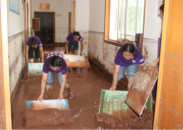 潭酒支援古蔺暴雨洪涝灾害，风雨同舟，与“蔺”同行
