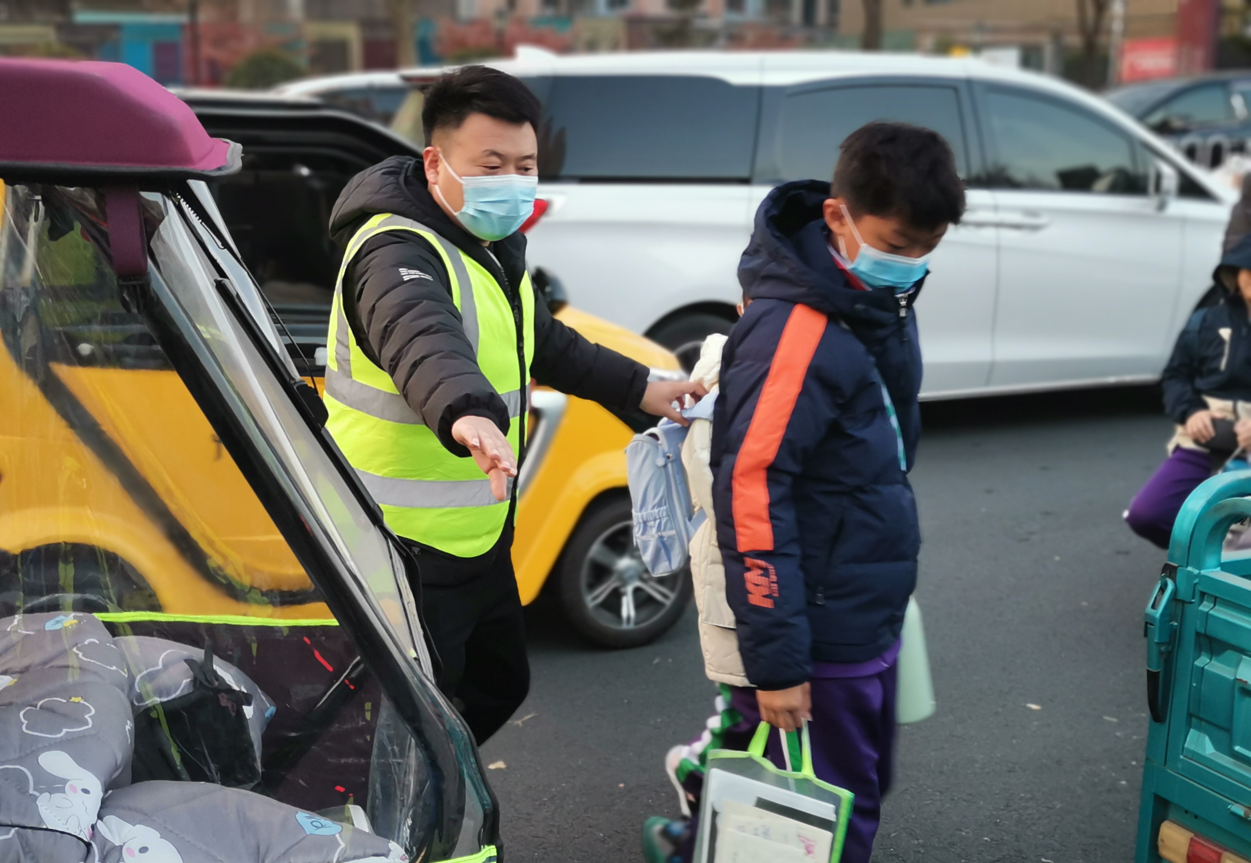 爱心护学岗，帮助你和我！