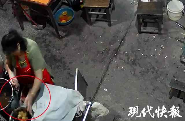 南京江北新区大厂新华西路上一汤圆店将顾客吃剩汤圆回锅出售，监控全拍下！ 新鲜资讯 第2张
