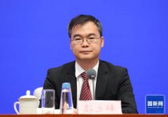 国新办举行新闻发布会 介绍2025年上半年货币信贷政策执行及金融统计数据情况